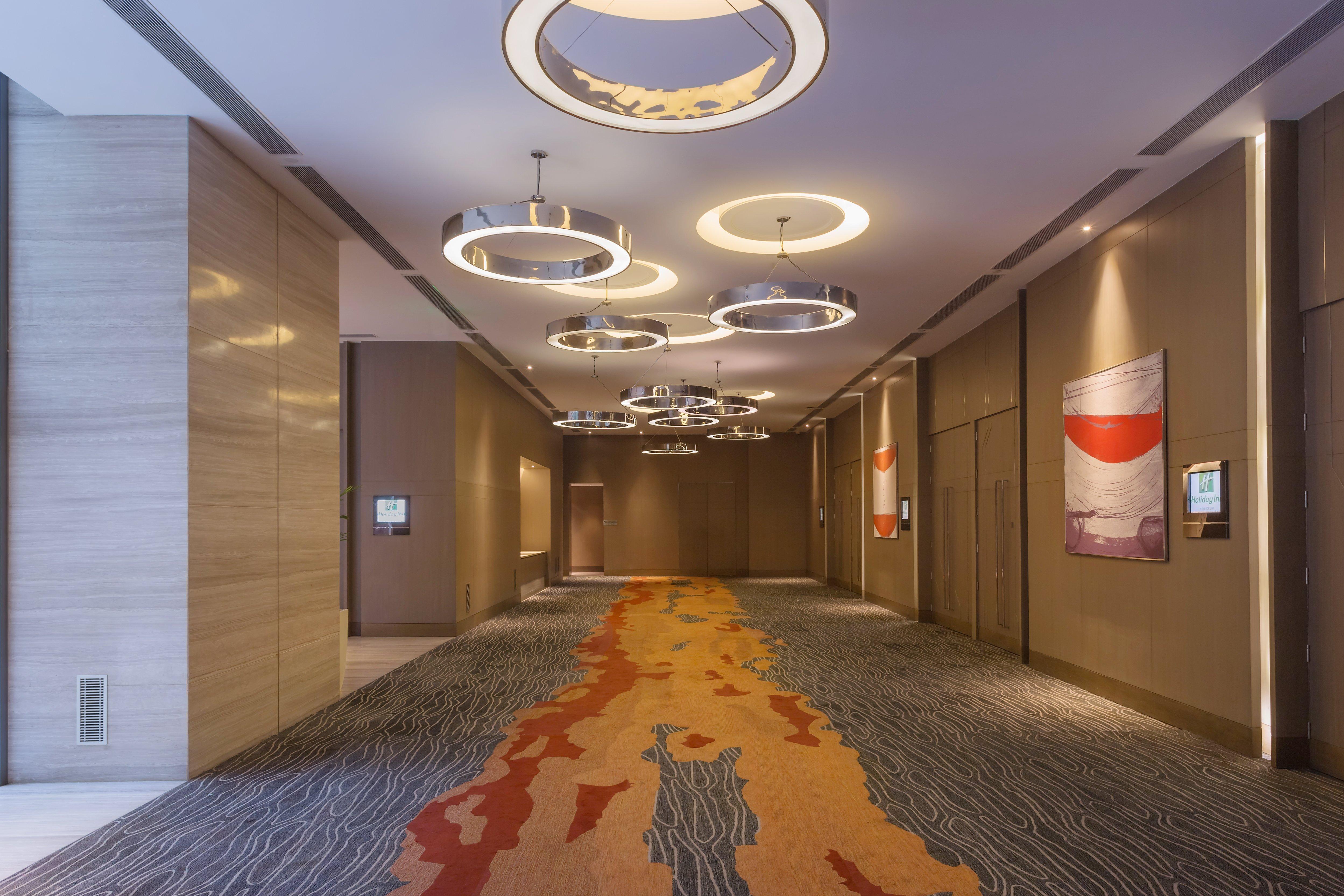 Holiday Inn New Delhi Aerocity By Ihg Exterior foto A corridor of the hotel