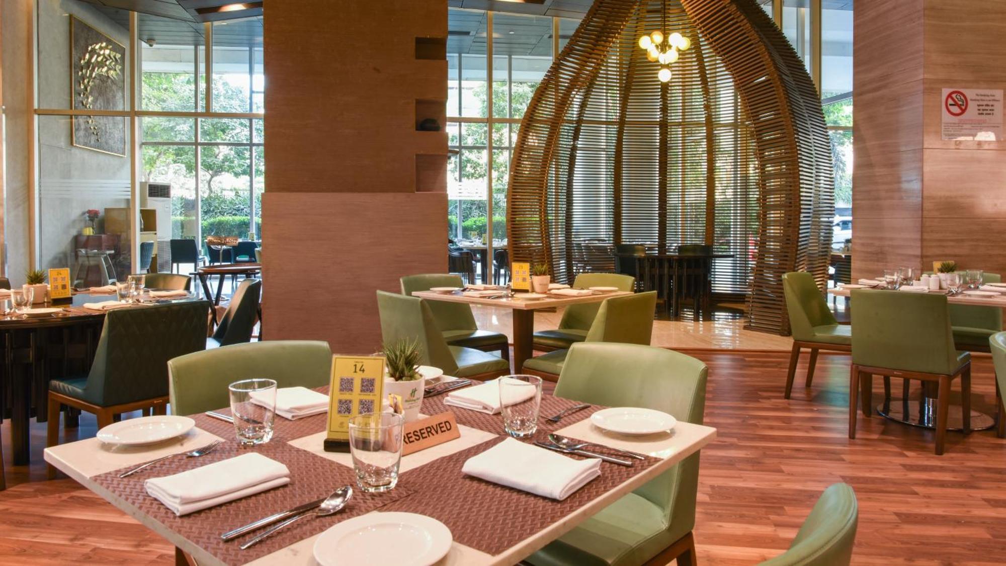 Holiday Inn New Delhi Aerocity By Ihg Exterior foto The restaurant