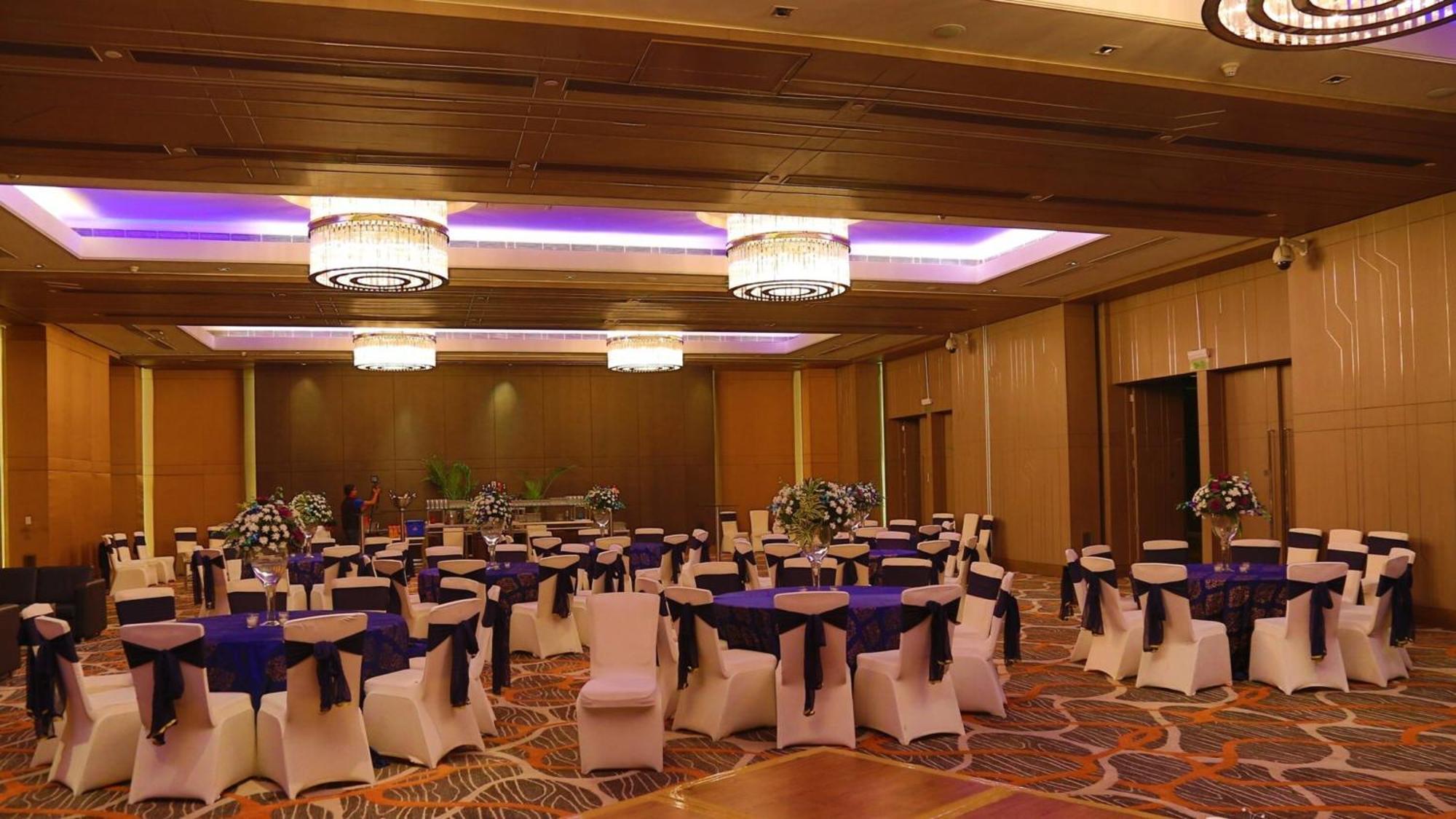 Holiday Inn New Delhi Aerocity By Ihg Exterior foto The Royal Hall
